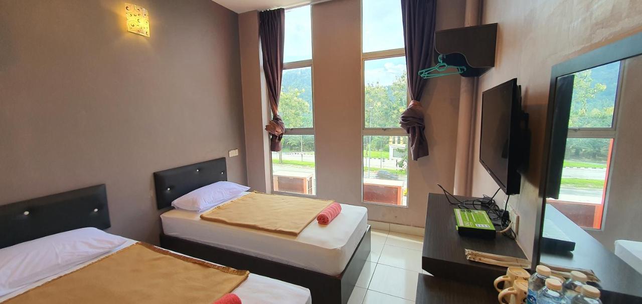 Ck Hotel Lumut Exterior foto