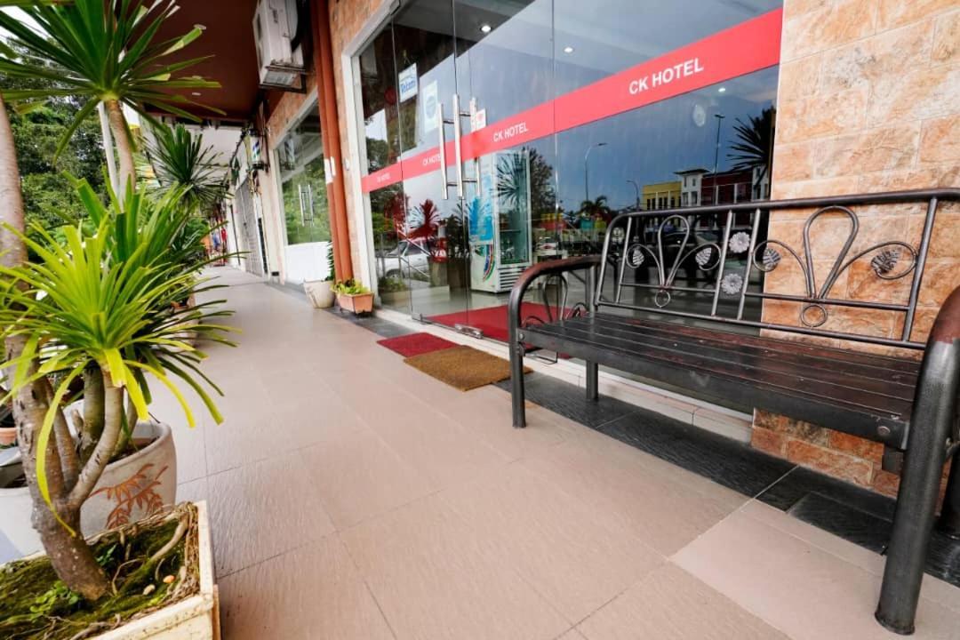 Ck Hotel Lumut Exterior foto